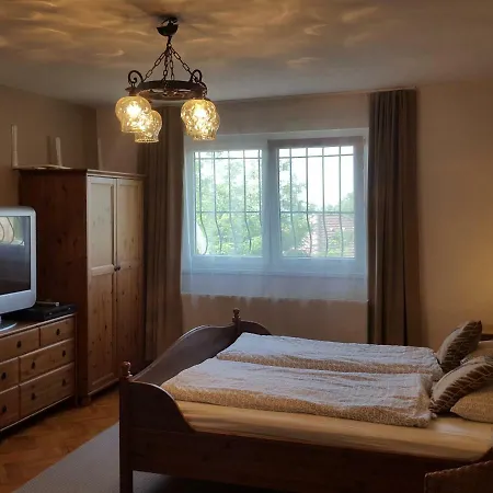 Hilltop Guest house Sukoro