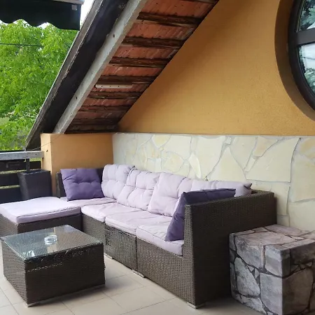Hilltop Guest house *