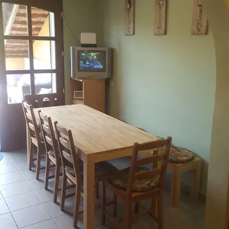 Hilltop Guest house Sukoro