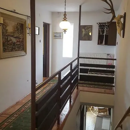Hilltop Guest house Sukoro